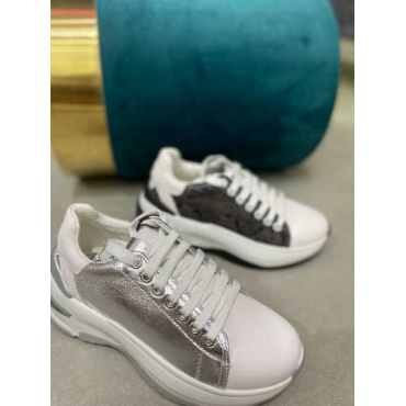 Sneakers In Ecopelle Laterali Effetto Lucido Suola Alta 
