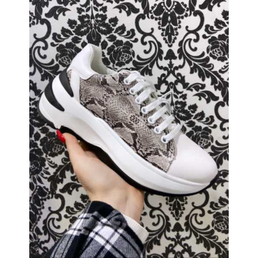 Sneakers In Ecopelle Laterali Effetto Lucido Suola Alta 
