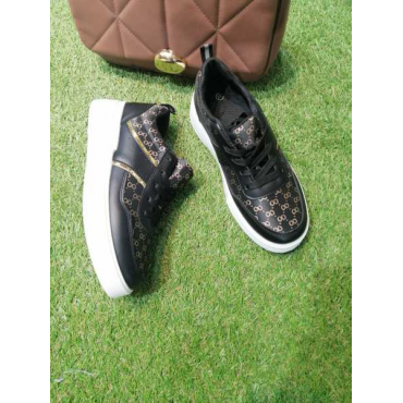 Sneakers  Nere In Ecopelle E Tessuto Con Inserti Oro Nei Lati Fo