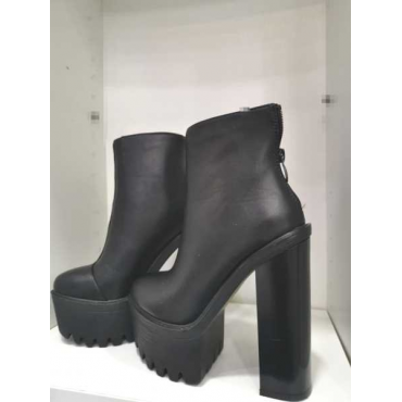 Trochetto Interamente In Pelle Fcon Tacco Quadrato Lucido 10 Cm 