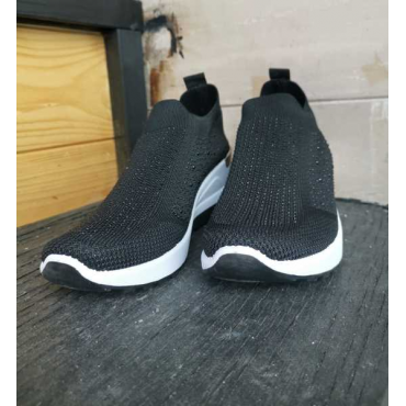 Scarpa Da Ginnastica Elasticizzata Senza  Chiusura  In Tessuto T