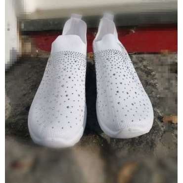 Scarpa Da Passeggio In Tessuto Tecnico Bianca Ricoperta Di Brill