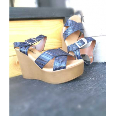 Sandalo Made In Italy Blu Con  Fascia Incrociata In Vera Pelle L