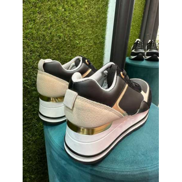 Sneakers Donna In Tessuto E Similpelle