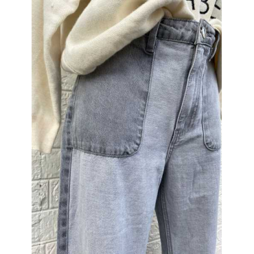 Jeans Momfit Con Tasconi