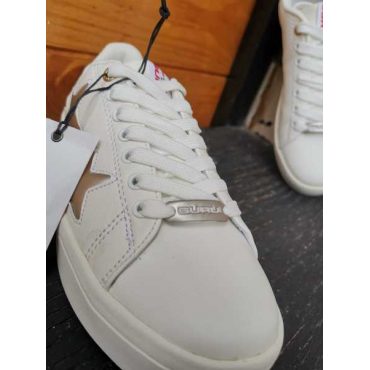 Sneakers Pelle Bianca Con Ritagli A Forma Di Stella In Argento S