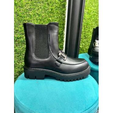 Mocassino Alto Con Elastico Laterale E Fibbia 