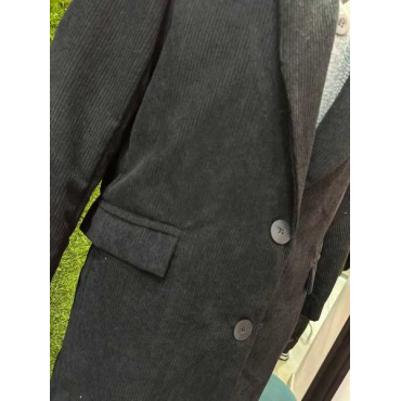 Cappotto In Velluto Con Bottoni
