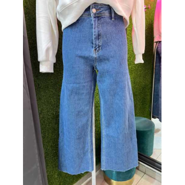 Jeans A Gamba Larga Elastico 