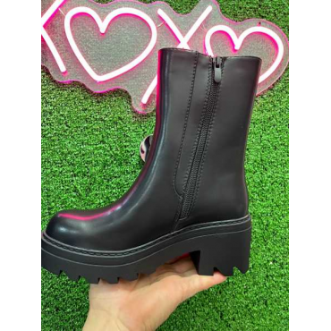 Stivaletto Con Tacco E Elastico 
