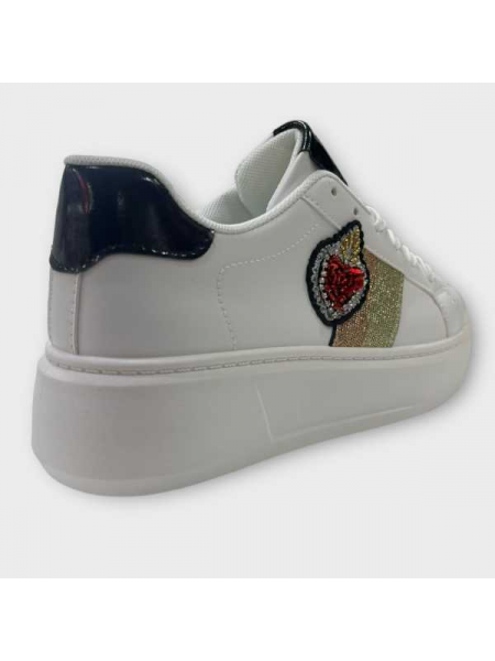 Sneakers Con Cuore Brillantinato 