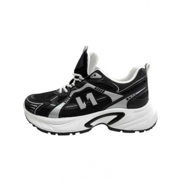 Sneakers Modello Con N 