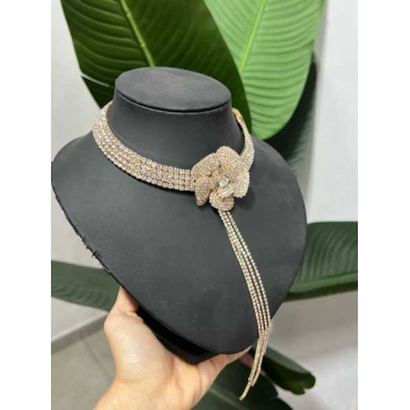 Collana Con Fiore 