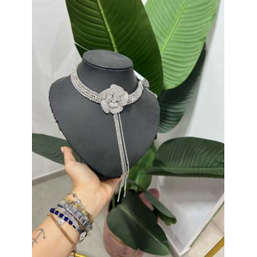Collana Con Fiore 