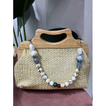 Borsa In Paglia Con Catena Di Perle In Legno Con Chiusura A Baci