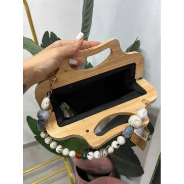 Borsa In Paglia Con Catena Di Perle In Legno Con Chiusura A Baci