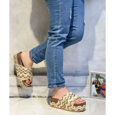 Sandalo Con Zeppa E Fascia