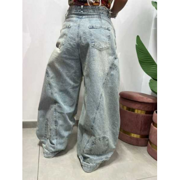 Baggy Jeans Con Strappi E Toppe
