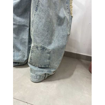 Baggy Jeans Con Strappi E Toppe