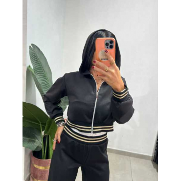 Tuta Crop 