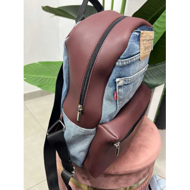 Zaino Levis
