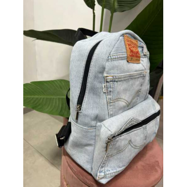 Zaino Levis