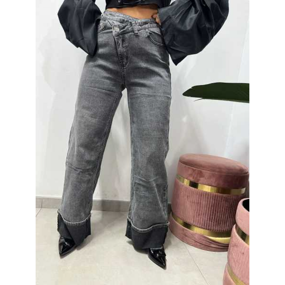 Jeans Asimmetrico Con Piegone Jeans Asimmetrico Con Piegone