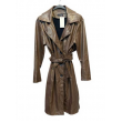 Trench Long In Eco Pelle Con Bottoncini E Cinturino Regolabile.