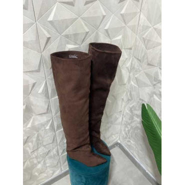 Stivale Alto E Largo In Camoscio 