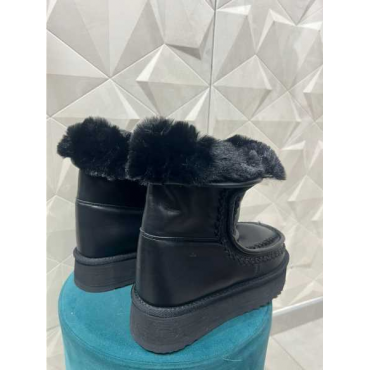 Stivaletti Con Pelliccia 