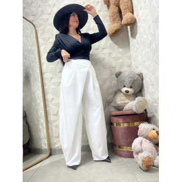 Maglia Elegante Con Scollo A V E Spalline Strutturate