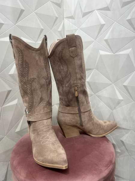 Stivale Camperos Suede Con Intagli Laser E Dettagli Western