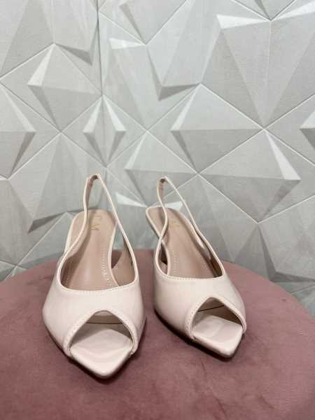 Sandalo Slingback Spuntato