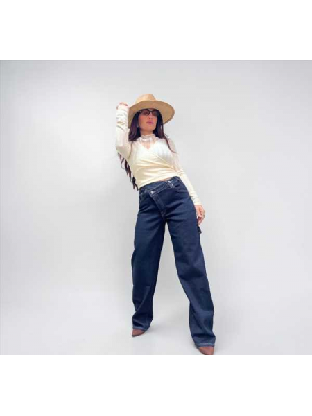 Jeans Ballon Con Bottone Asimmetrico 