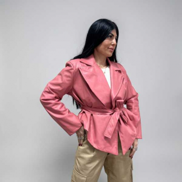 Giubbino  In Pelle Crop Con Fusciacca E Spalline Ampie Imbottite