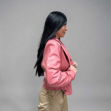 Giubbino  In Pelle Crop Con Fusciacca E Spalline Ampie Imbottite