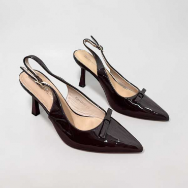 Decolletè In Vernice