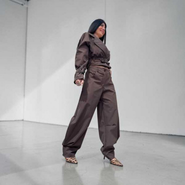 Completo Trench Corto Con Pantalone