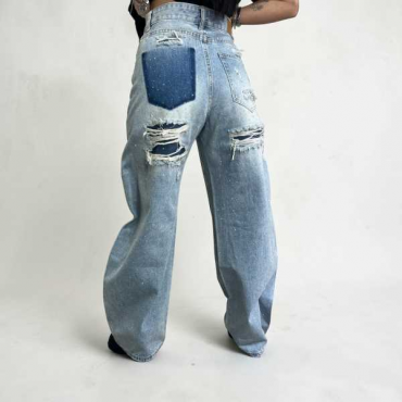 Jeans Modello Leggermente Baggy Con Tasca Posteriore Brillantina