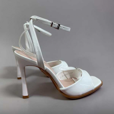  Sandali Con Tacco E Cinturino Alla Caviglia