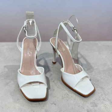  Sandali Con Tacco E Cinturino Alla Caviglia