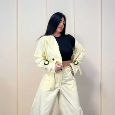 Completo Trench Corto Con Pantalone