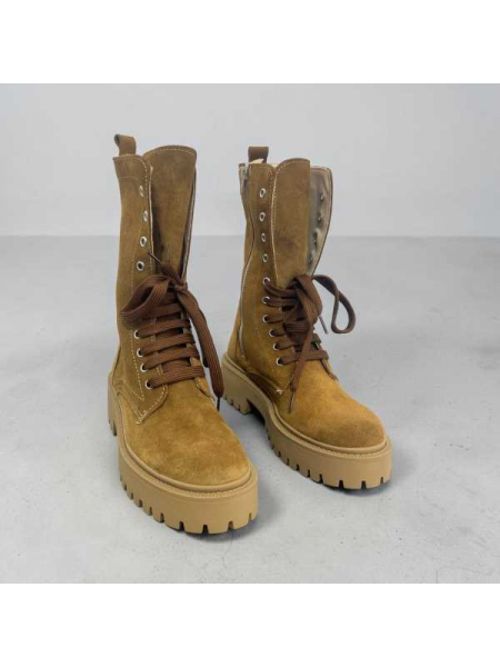 Anfibio Camoscio  Con Stringhe Made In  Italy 