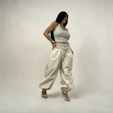 Set Coordinato Urban Chic: Top Halter E Pantalone Jogger Over