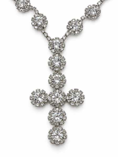 Collana Con Croce E Strass – Un Tocco Di Luce Per Il Tuo Look